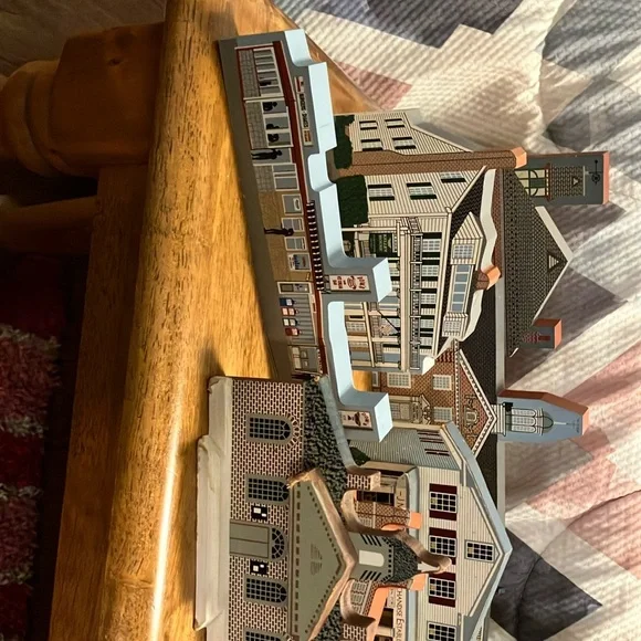 Incredible find. !! 19 pc set of carved n hand crafted wooden. ( most 1/2” wide - Picture 1 of 16